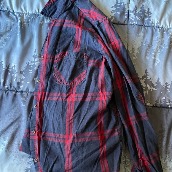 Carharrtt long sleeve plaid button down shirt - Picture 5 of 6